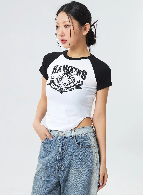 Striped Women's Crop Top in Navy and White for a Nautical and Timeless StyleTiger Two Color Tee CM330 Striped Women's Crop Top in Navy and White for a Nautical and Timeless StyleTiger Two Color Tee CM330