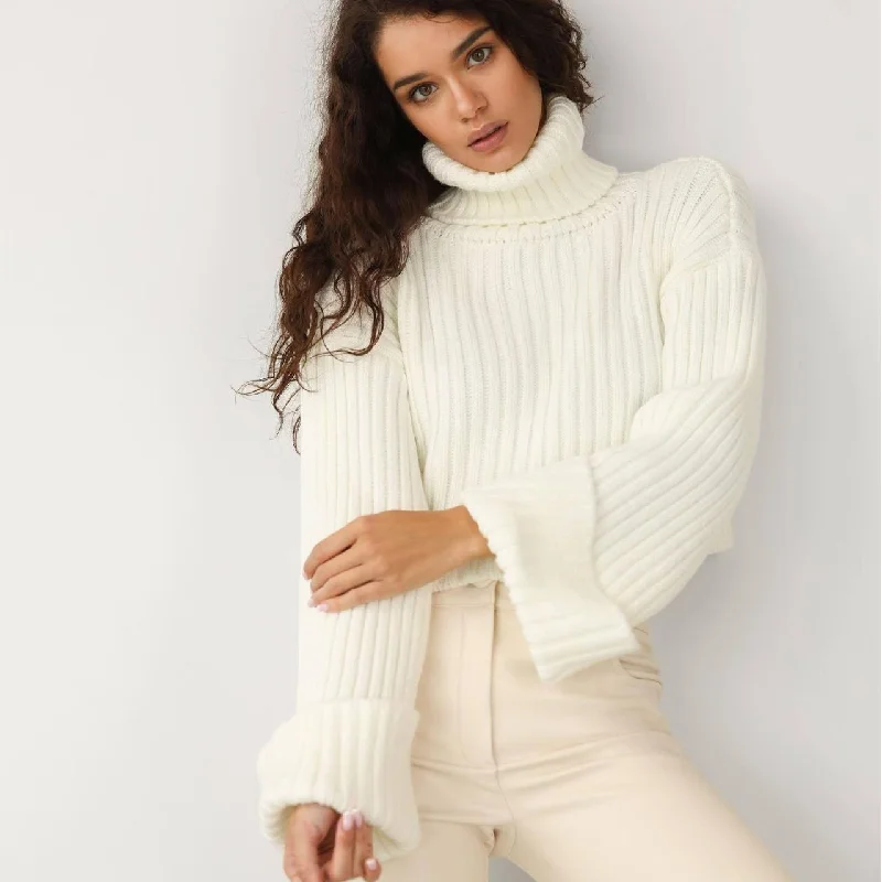 Plus Size Women's Oversized Chunky Knit SweatersTurtleneck sweater short trumpet sleeve knitted sweater Plus Size Women's Oversized Chunky Knit SweatersTurtleneck sweater short trumpet sleeve knitted sweater