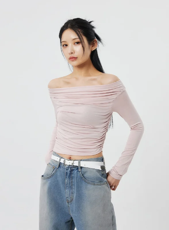 Velvet Women's Crop Top in Purple for a Luxurious and Rich - Hued Winter LookOff-Shoulder Cropped Top CF322 Velvet Women's Crop Top in Purple for a Luxurious and Rich - Hued Winter LookOff-Shoulder Cropped Top CF322