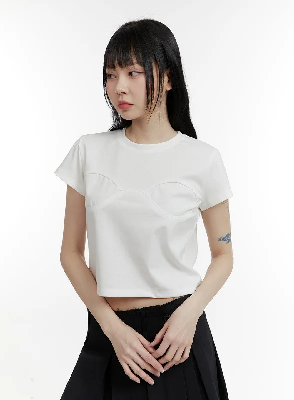Sequin - Embellished Women's Crop Top in Black for a Glamorous Party LookShaped Detail Crop Top CM429 Sequin - Embellished Women's Crop Top in Black for a Glamorous Party LookShaped Detail Crop Top CM429
