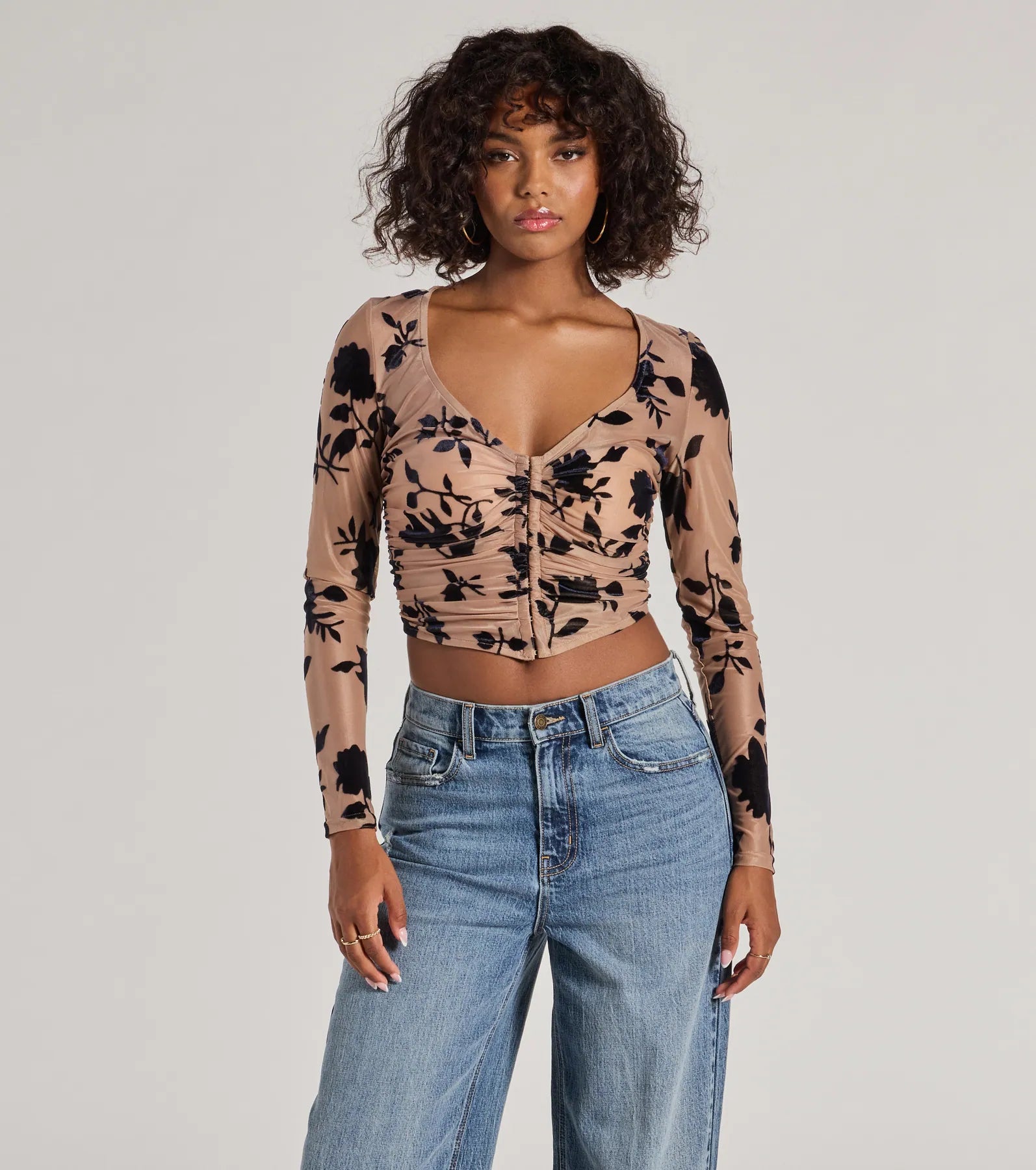 Ribbed Women Long Sleeve Top with a Textured AppealCharming Flocked Floral Mesh Long Sleeve Corset Top Ribbed Women Long Sleeve Top with a Textured AppealCharming Flocked Floral Mesh Long Sleeve Corset Top