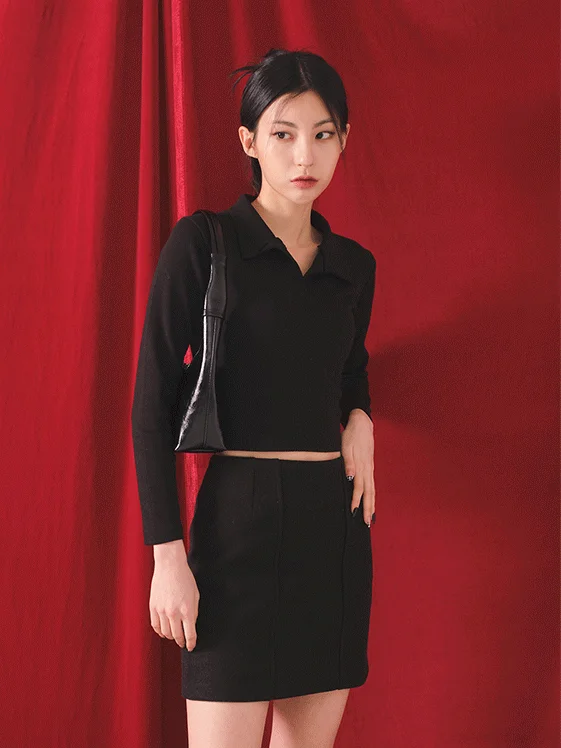 Mock Neck Women Long Sleeve Top for a Modern AestheticOpen Collar Cropped Long Sleeve Tee Mock Neck Women Long Sleeve Top for a Modern AestheticOpen Collar Cropped Long Sleeve Tee