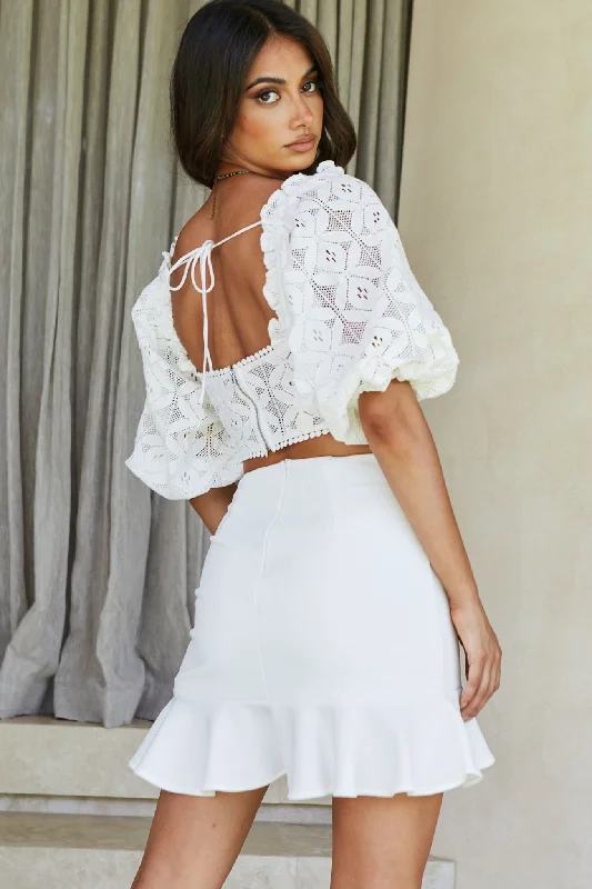 Plus Size Women Long Sleeve Top for a Flattering and Comfortable FitTalk About Me Puff Half Sleeve Circle Trim Crop Top White Plus Size Women Long Sleeve Top for a Flattering and Comfortable FitTalk About Me Puff Half Sleeve Circle Trim Crop Top White