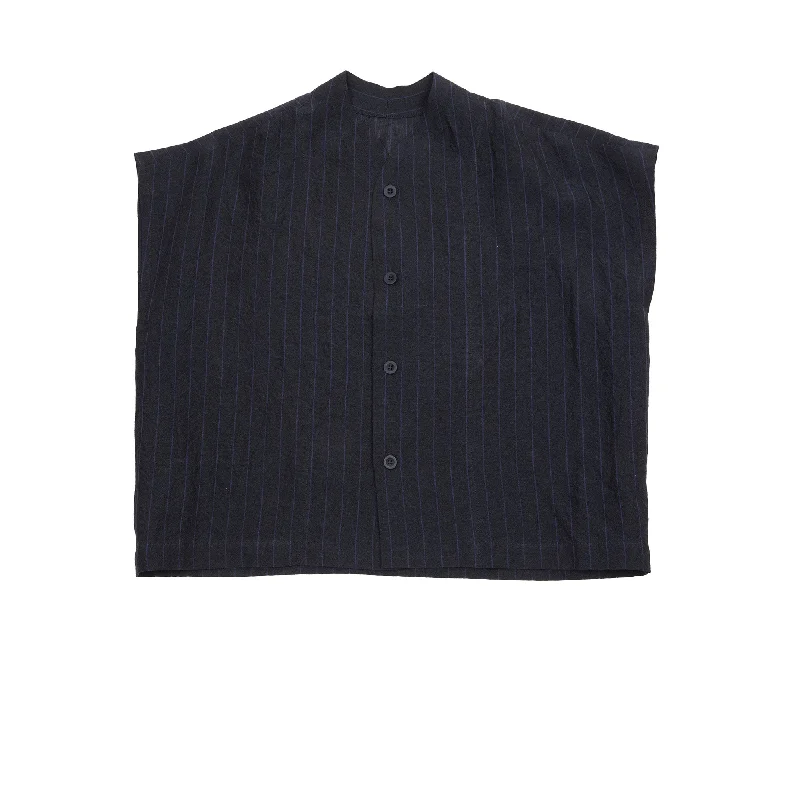 Boat Neck Women's Merino Wool Sweaters in Neutral ShadesToogood Chandler Linen Shirt in Butcher Stripe Ink Boat Neck Women's Merino Wool Sweaters in Neutral ShadesToogood Chandler Linen Shirt in Butcher Stripe Ink