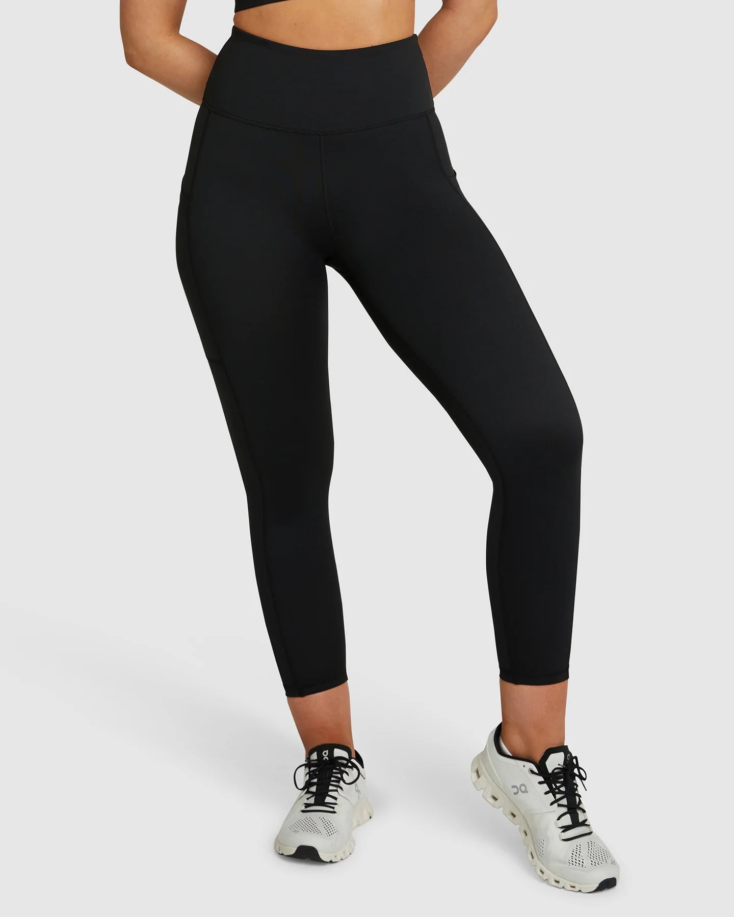 Women's Tight Trousers with Mesh Panels in Black for a Sexy and Modern AppearanceMuscle Republic | Elevate 7/8 leggings - Black Women's Tight Trousers with Mesh Panels in Black for a Sexy and Modern AppearanceMuscle Republic | Elevate 7/8 leggings - Black