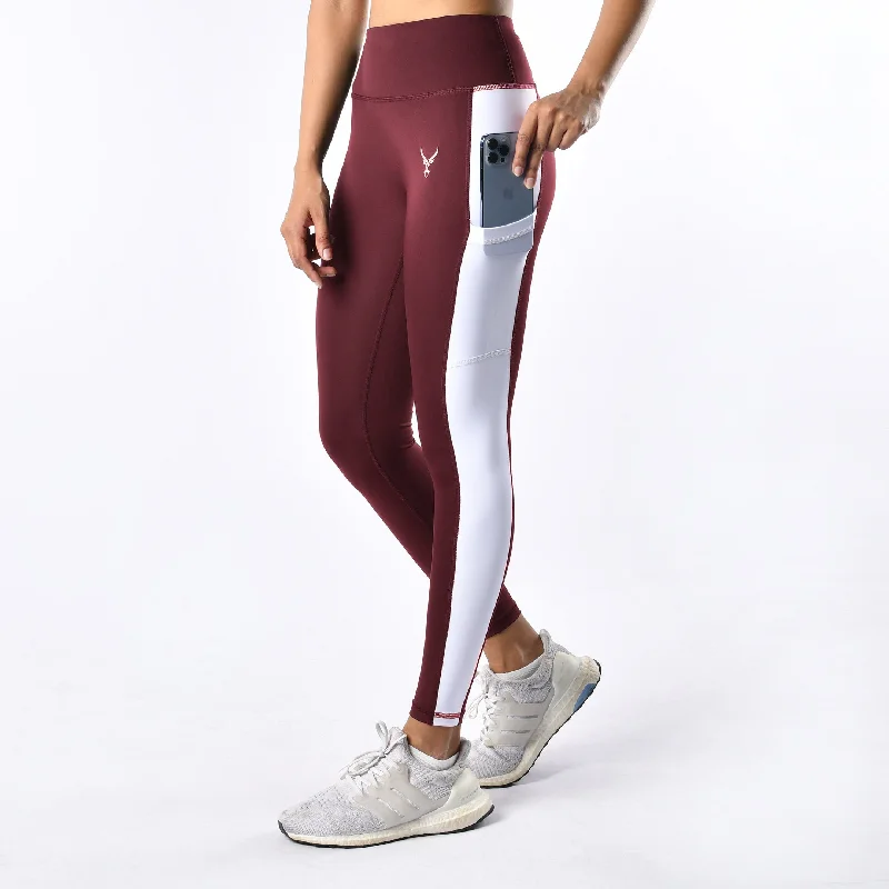 Women's Faux Leather Tight Trousers with Studded Details in Brown for an Edgy StylePocketFit Leggings Women's Faux Leather Tight Trousers with Studded Details in Brown for an Edgy StylePocketFit Leggings