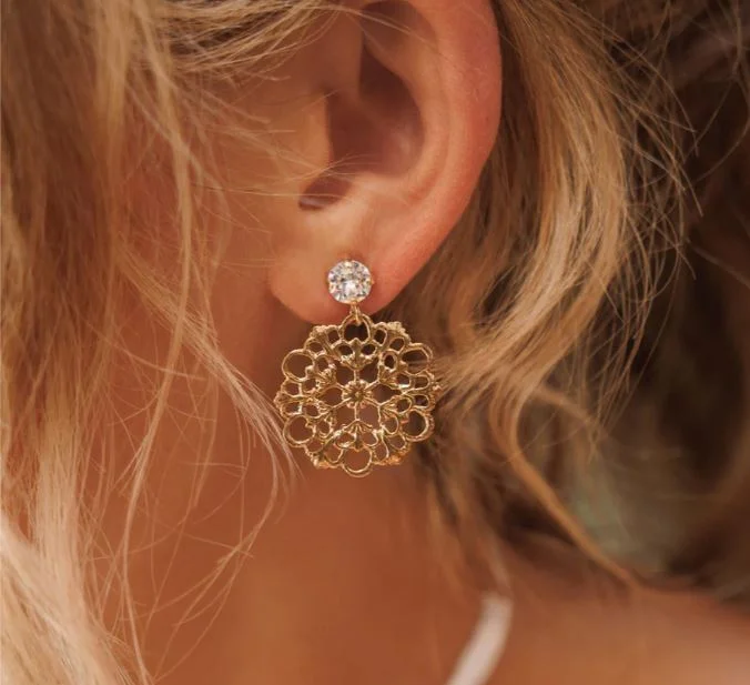 Sleeveless Women's Silk - Trimmed Sweaters for SummerCaroline Svedbom Andrea Earrings Gold Crystal Sleeveless Women's Silk - Trimmed Sweaters for SummerCaroline Svedbom Andrea Earrings Gold Crystal