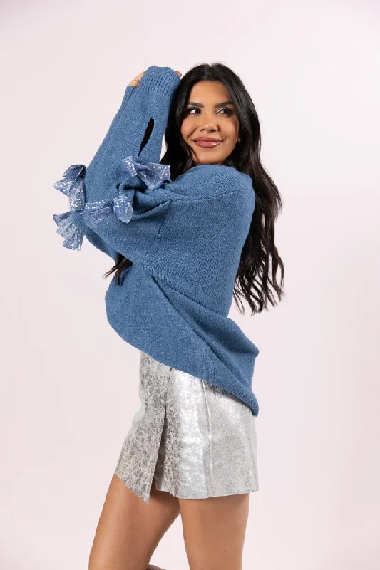 Boat Neck Women's Merino Wool Sweaters in Neutral ShadesGlad tidings Blue Shimmer Bow Sleeve V-neck Sweater Boat Neck Women's Merino Wool Sweaters in Neutral ShadesGlad tidings Blue Shimmer Bow Sleeve V-neck Sweater