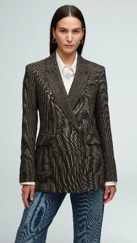 Oversized Women's Printed Blazers in Animal Patterns for a Statement PieceDouble-Breasted Blazer in Wool Plaid | Black/Beige Multi Oversized Women's Printed Blazers in Animal Patterns for a Statement PieceDouble-Breasted Blazer in Wool Plaid | Black/Beige Multi