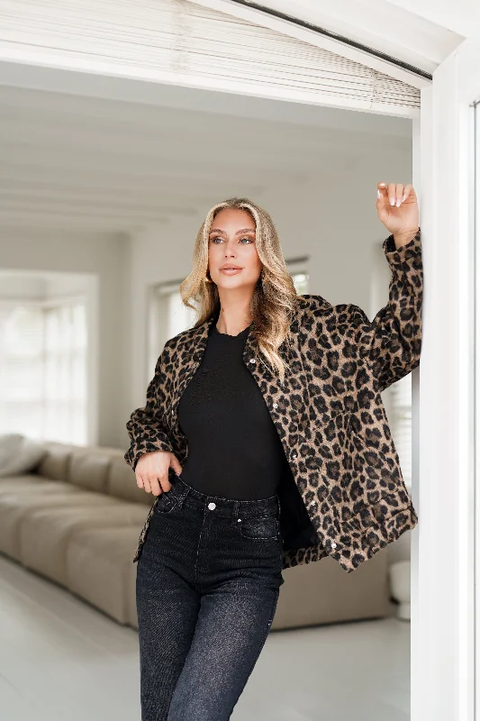 Women's military - style jackets with epaulets for a tough and fashionable appearanceLeopard bomber jacket - Niva Women's military - style jackets with epaulets for a tough and fashionable appearanceLeopard bomber jacket - Niva