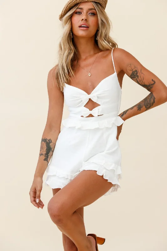 Halter Neck Women Dress to Show Off the Shoulders and NecklineSweet Dreams Bow Detail Frill Romper White Halter Neck Women Dress to Show Off the Shoulders and NecklineSweet Dreams Bow Detail Frill Romper White