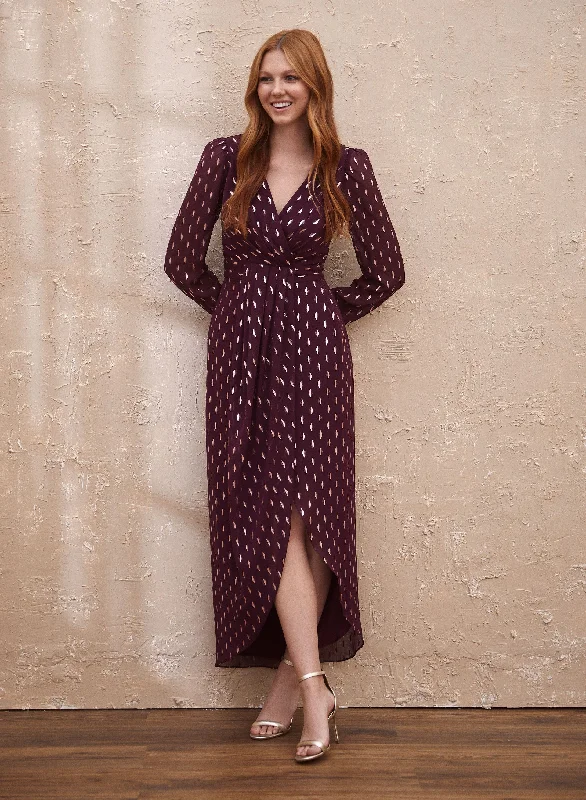 Long - Sleeve Women Dress in Velvet for a Luxurious Winter LookMetallic Dot Print Chiffon Dress Long - Sleeve Women Dress in Velvet for a Luxurious Winter LookMetallic Dot Print Chiffon Dress