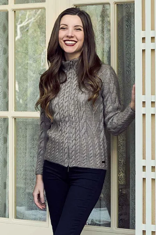 oversized women cardigan for a trendy and cozy lookAdeli Woman Cardigan Without A Collar, Qiviuk, Merino & Silk oversized women cardigan for a trendy and cozy lookAdeli Woman Cardigan Without A Collar, Qiviuk, Merino & Silk