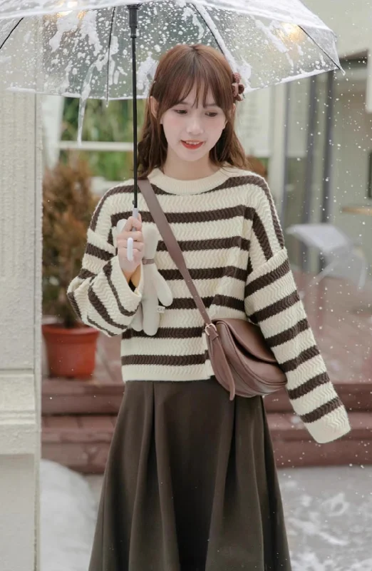 hand knitted women cardigan with artisanal charmChevron Ribbed Stripe Sweater (3 Colors) hand knitted women cardigan with artisanal charmChevron Ribbed Stripe Sweater (3 Colors)