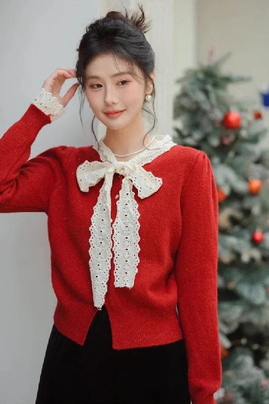 floral print women cardigan for a feminine touchHeart Button Lace Trim Cardigan (3 Colors) floral print women cardigan for a feminine touchHeart Button Lace Trim Cardigan (3 Colors)