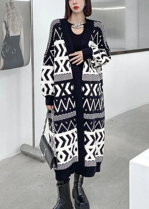 Plus Size Women's Side - Slit Sweaters in Bold SolidsStylish Black Pockets Button Jacquard Fall Long Knit sweaters Coat Plus Size Women's Side - Slit Sweaters in Bold SolidsStylish Black Pockets Button Jacquard Fall Long Knit sweaters Coat