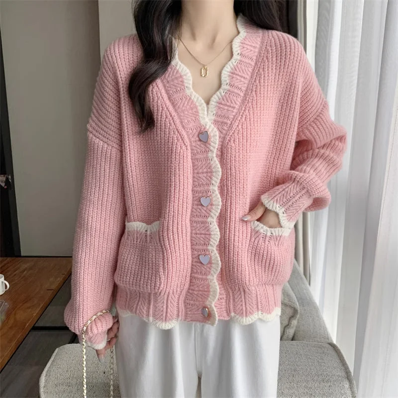 ribbed women cardigan with a classic textureSweet Heart Scallop Trim Cardigan (2 Colors) ribbed women cardigan with a classic textureSweet Heart Scallop Trim Cardigan (2 Colors)