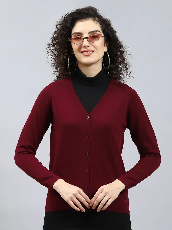 v neck women cardigan to elongate the necklineWomen Maroon Solid V Neck Full Sleeve Cardigan v neck women cardigan to elongate the necklineWomen Maroon Solid V Neck Full Sleeve Cardigan