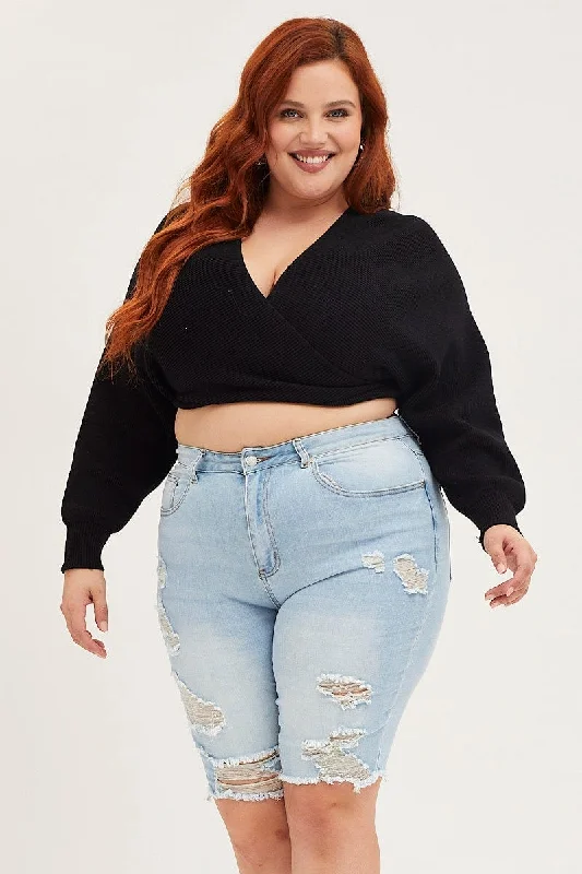 Mom jeans for a nostalgic and casual lookBlue Denim Shorts High Rise Distressed Knee Length Mom jeans for a nostalgic and casual lookBlue Denim Shorts High Rise Distressed Knee Length