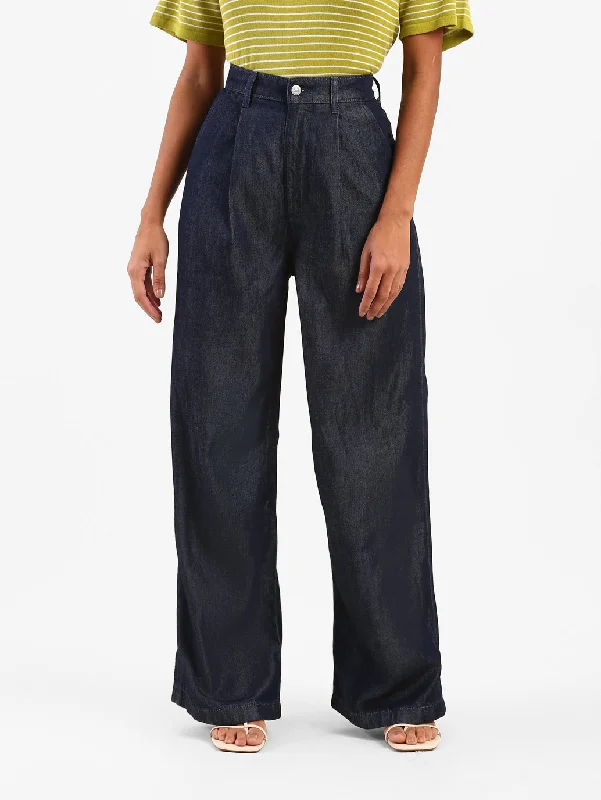Button - fly women jeans with a traditional touchWomen's High Rise Loose Fit Jeans Button - fly women jeans with a traditional touchWomen's High Rise Loose Fit Jeans