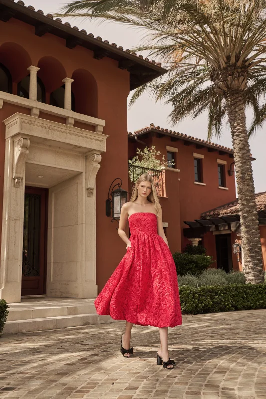Wrap - Style Women Dress with Adjustable Fit for All Body TypesArielle Jacquard Belle Strapless Maxi Dress Wrap - Style Women Dress with Adjustable Fit for All Body TypesArielle Jacquard Belle Strapless Maxi Dress