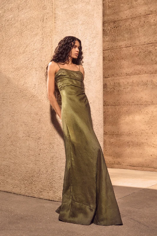 Long - Sleeve Women Dress in Velvet for a Luxurious Winter LookClarice Draped Maxi Dress Long - Sleeve Women Dress in Velvet for a Luxurious Winter LookClarice Draped Maxi Dress