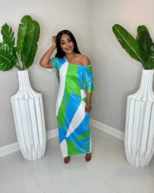 Long - Sleeve Women Dress in Velvet for a Luxurious Winter LookKilling It In Colors Dress Long - Sleeve Women Dress in Velvet for a Luxurious Winter LookKilling It In Colors Dress