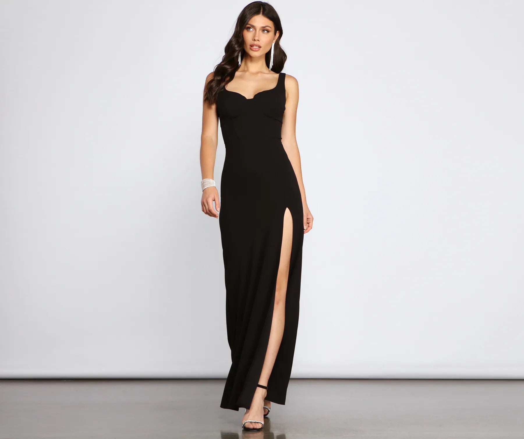 Wrap - Style Women Dress with Adjustable Fit for All Body TypesLayla Sleeveless High-Slit Formal Dress Wrap - Style Women Dress with Adjustable Fit for All Body TypesLayla Sleeveless High-Slit Formal Dress