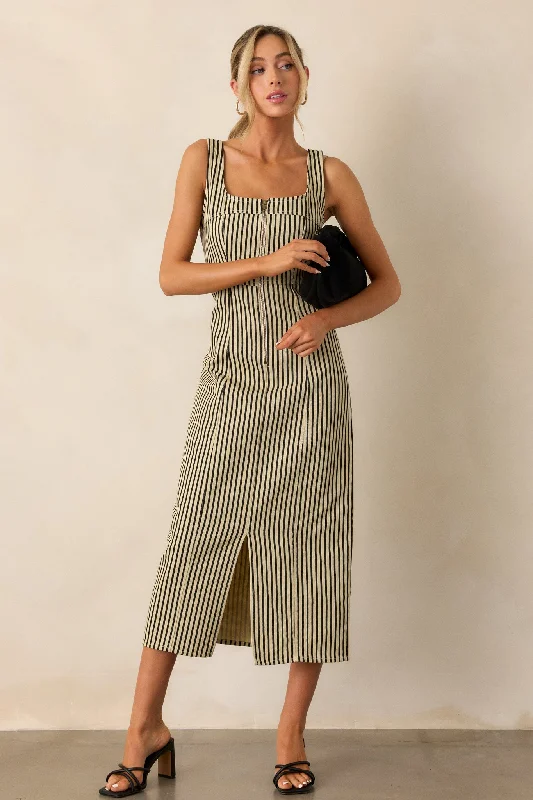 Wrap - Style Women Dress with Adjustable Fit for All Body TypesTimeless Beauty Black Stripe Zip Front Denim Maxi Dress Wrap - Style Women Dress with Adjustable Fit for All Body TypesTimeless Beauty Black Stripe Zip Front Denim Maxi Dress