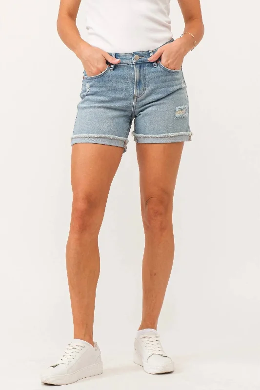 Ava Mid Rise Cuffed Short In Derryn