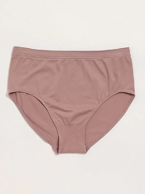 Belted Women Shorts to Enhance the WaistlineWunderlove Beige Full Brief