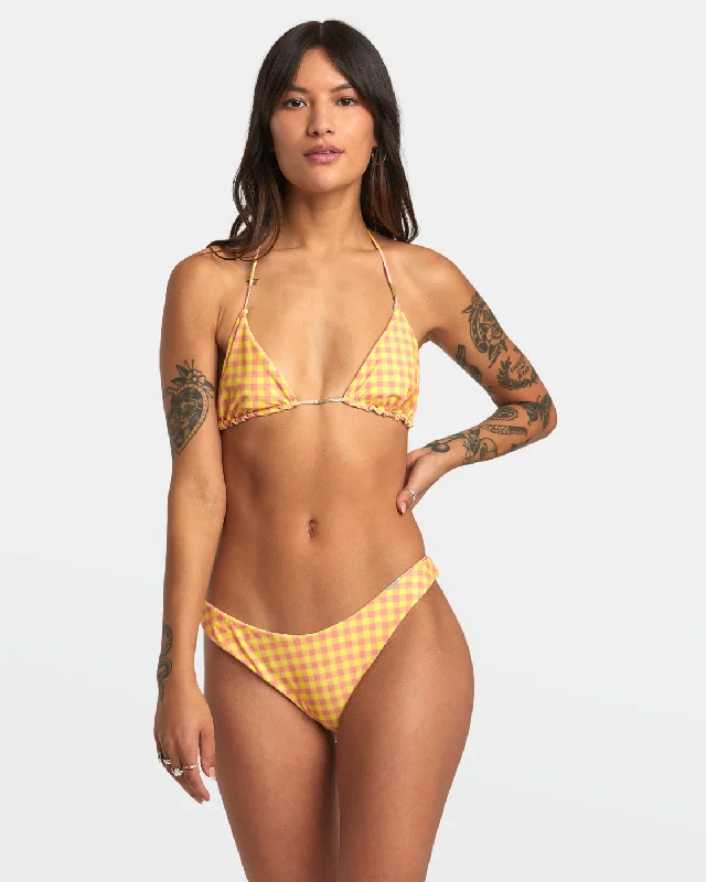 String bikini for a minimalistic and sexy beach styleSunkissed Slide Reversible Triangle Bikini Top - Lilikoi String bikini for a minimalistic and sexy beach styleSunkissed Slide Reversible Triangle Bikini Top - Lilikoi